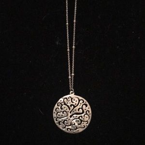 Sterling silver necklace with pendant